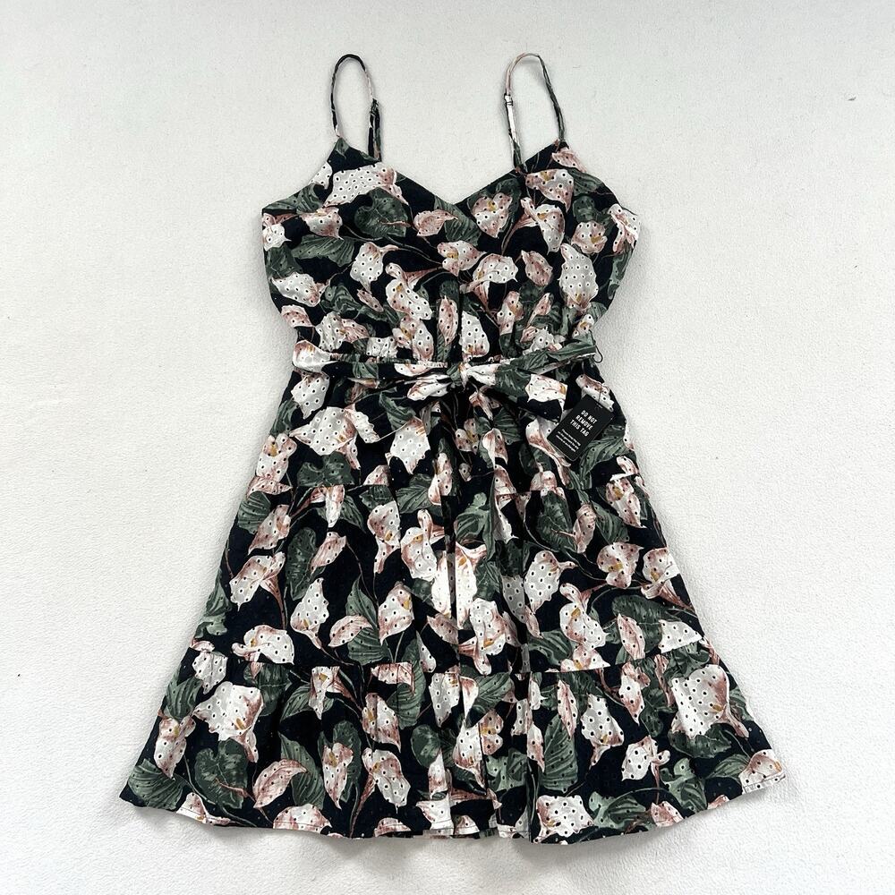 NWOT Express Women Eyelet Black White Floral Tie Waist Sundress Mini Dress M